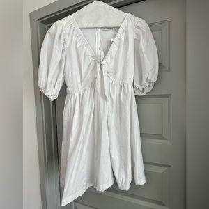 Abercrombie white sundress with keyhole tie detail. New with tags!